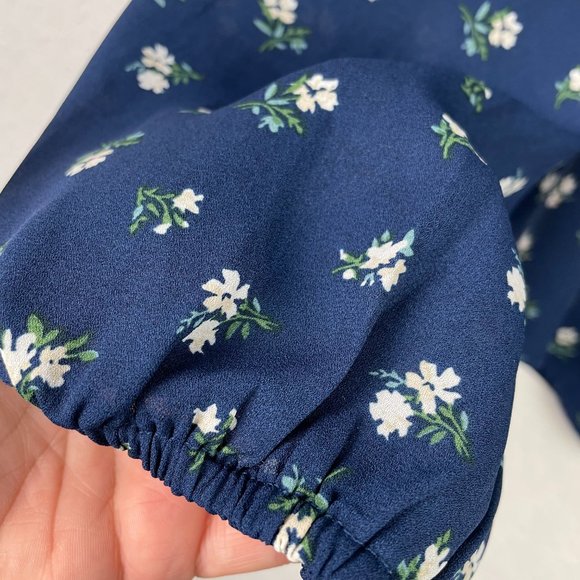 HARPER HERITAGE Womens M Blue Floral Smocked V-Neck Peasant Boho Blouse - Picture 6 of 10